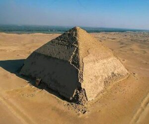 Dahshur: La evolución de la arquitectura de las pirámides en el Antiguo Egipto