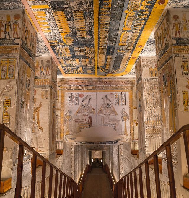 Valley of the Kings: Discovering the Tombs of the Pharaohs